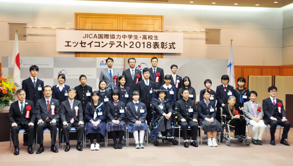 Jica 国際協力エッセイコンテスト 中 高校生が体験を通じ障害者支援や復興に意欲示す 建設通信新聞digital