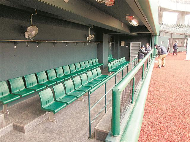 さまざまな人々の野球の聖地に 約5年の歳月経て川崎 等々力球場がリニューアル 建設通信新聞digital