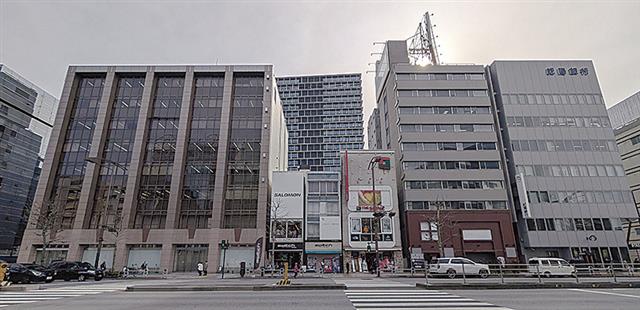 靖国通りに面している再開発計画地