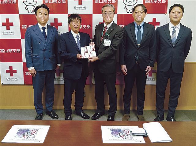 左から藤井、今村、布野、吉田、石田の各氏