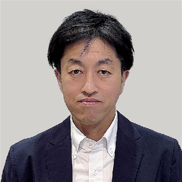 月の映り込みをデザインした「月見テラス」（６階）