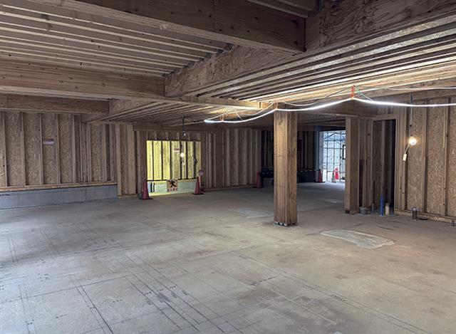 開放的な空間の１階・食堂部分