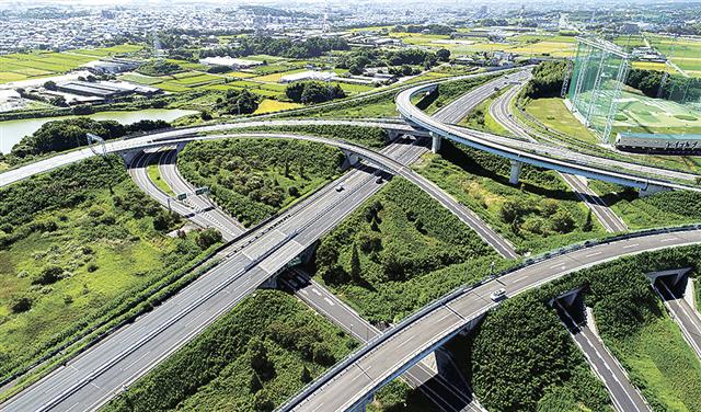 愛知県有料道路運営等事業。有料道路８路線７２・５㌔を約３０年にわたって維持管理・運営する国内初の道路コンセッション