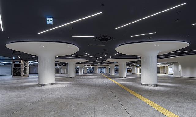 大阪駅前地下道東広場改築プロジェクト
