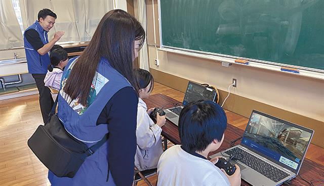 オソレルを体験する児童