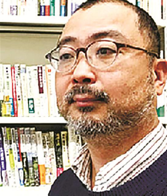 山崎義人氏