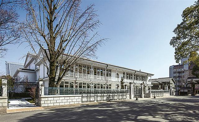 龍谷大学　大宮キャンパス　東黌
（撮影・金井田雄介）