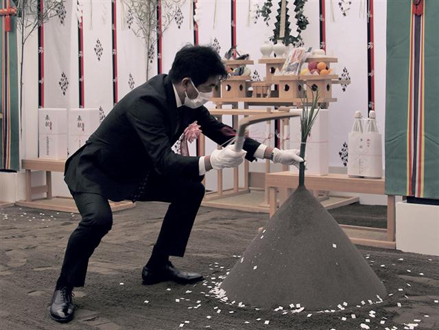 鎌入れの大松社長