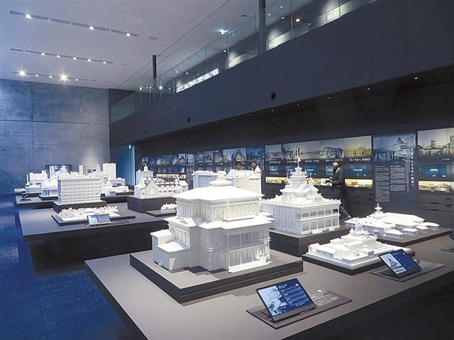 清水建設が手掛けた代表的な
作品を緻密な模型で再現した